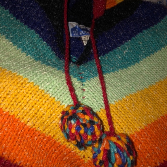 Handknit Ecuador Shawl - Picture 4 of 4